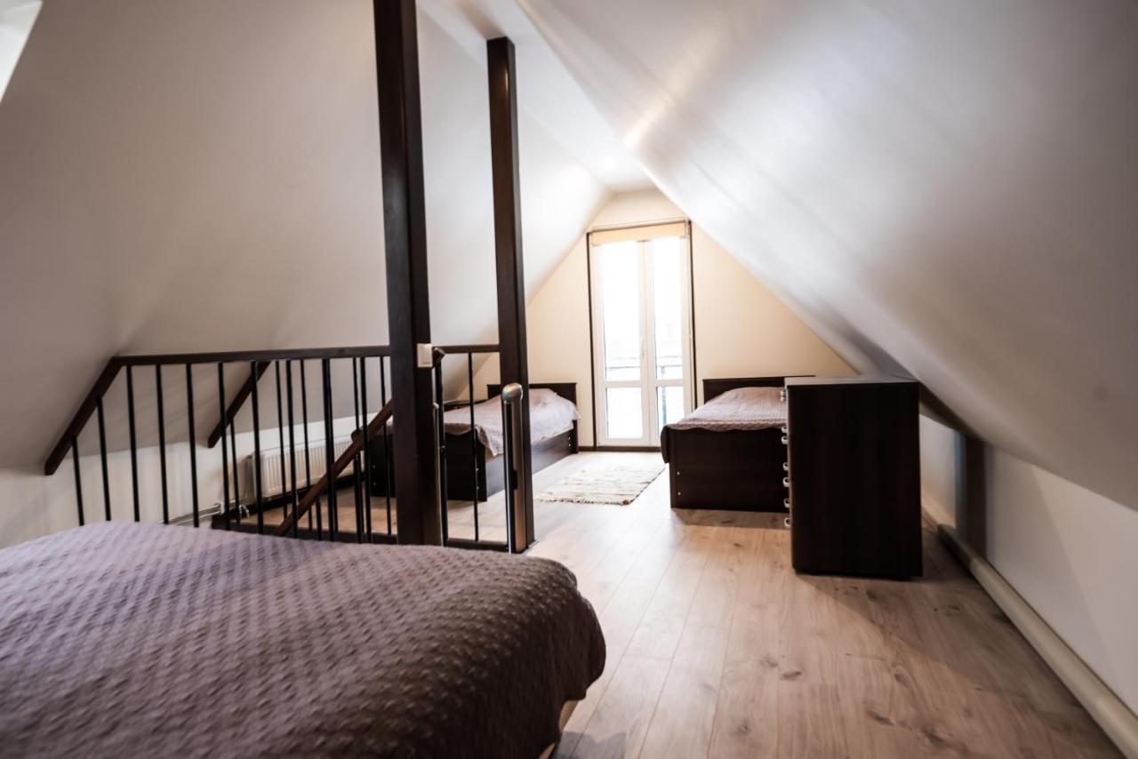 Cabin Guesthouse With Free Parking Pärnu Esterno foto